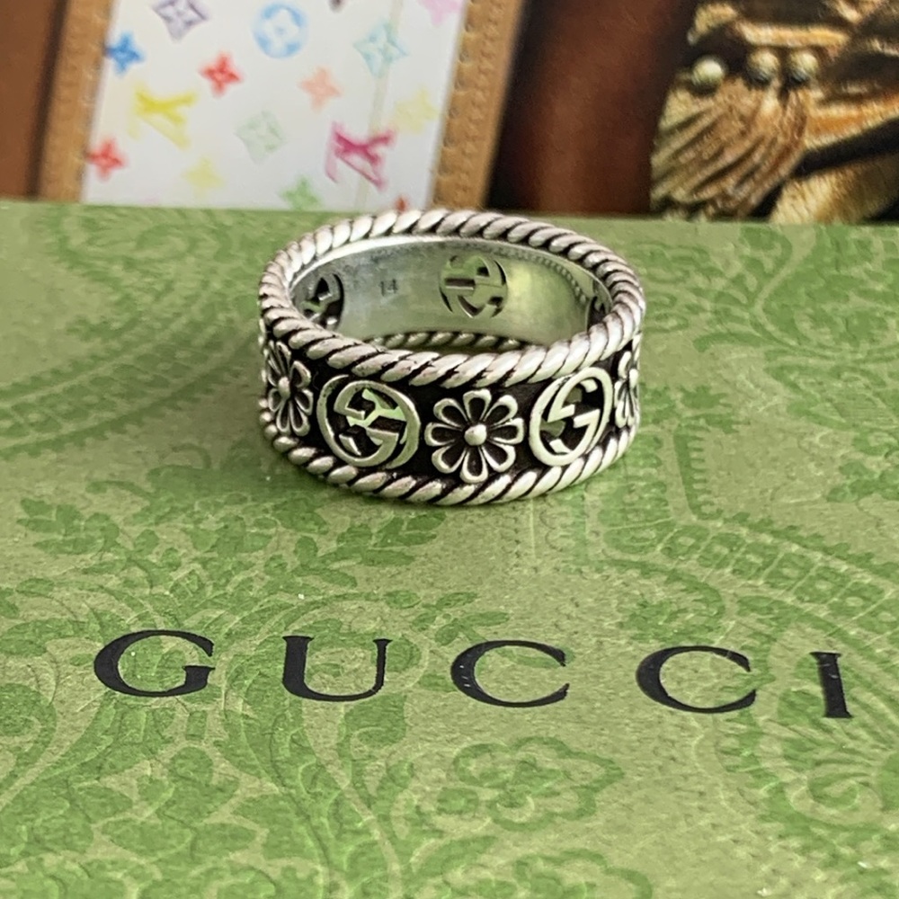 โค๏ธโค๏ธ๐ฅ๐ฅ GUCCI Interlocking G Silver Ring, Size 6 1/4 or 14 Gucci ๐ฅ๐ฅโฅ๏ธโฅ๏ธ